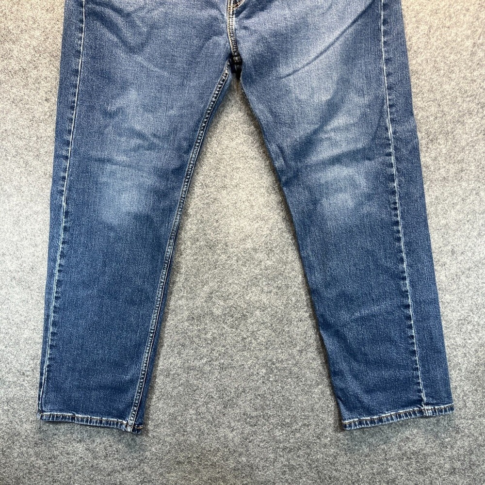 Levis Jeans Men's 40x32 505 Regular Fit Straight Leg Medium Wash Denim Pants - Picture 2 of 13